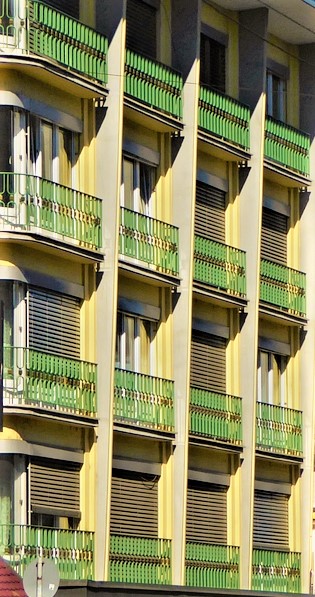 Datei:Geschäftswohnhaus Zerrennerstraße 4, ehem. Cafe Frey in Pforzheim (2).jpg
