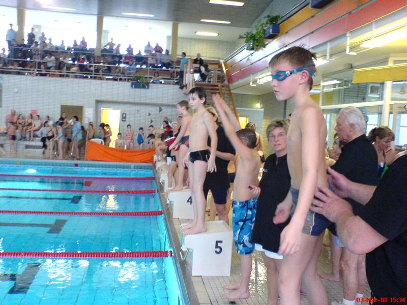 Datei:Schulschimmwettbewerb-2008-3.jpg