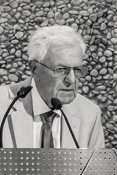Datei:Ehrenbuerger wild web.jpg