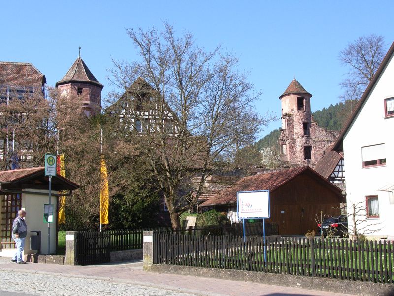 Datei:KlHirsau Schloss Westfl2.jpg