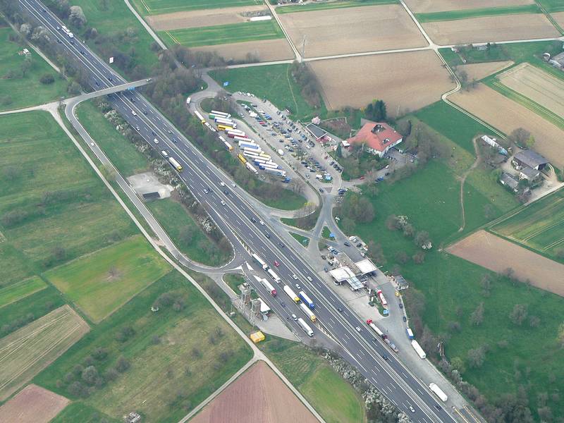 Datei:Raststätte-Pforzheim.jpg