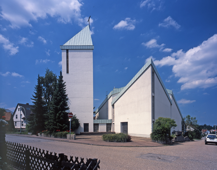 Datei:Heiligkreuzkirche.jpg