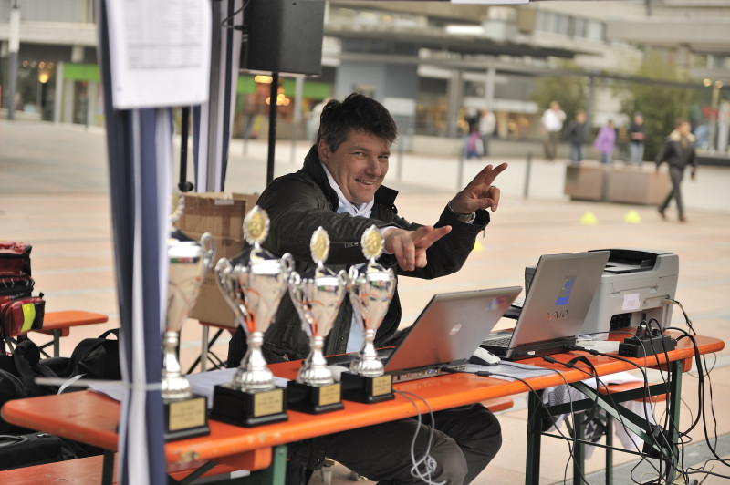 Datei:SoccerCupOrga.jpg