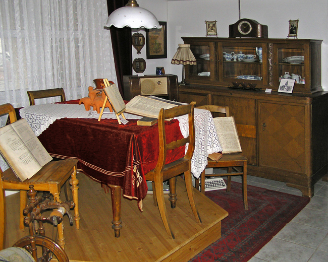 Datei:Niefern , Bürgerhaus,Stube.jpg