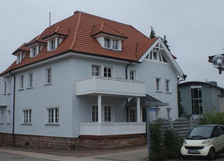 Datei:Einfahrt der Bunzallee in Dobel.jpg