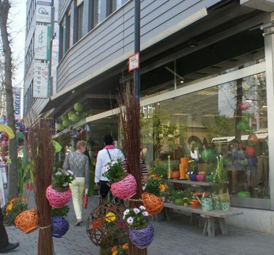 Datei:Blumengeschäft in der Bahnhofstraße in Mühlacker.jpg