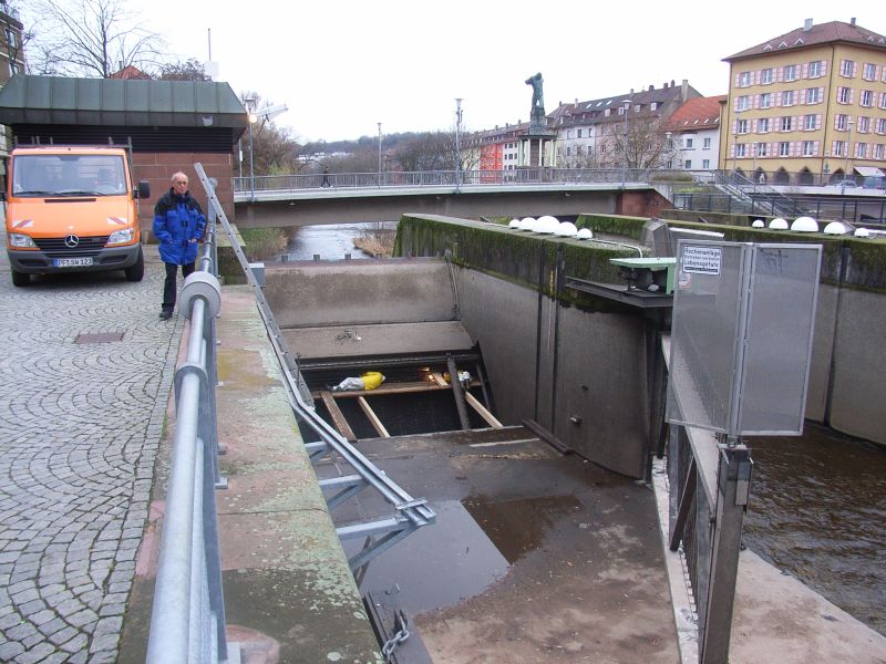 Datei:KraftwAuerbrWartung4.jpg