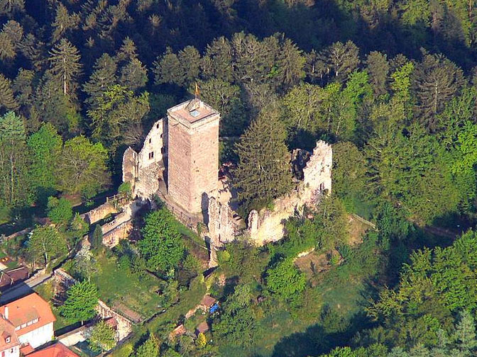 Datei:Ruine-Zavest.jpg