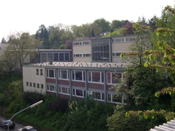 Datei:Südstadtschule alt.jpg