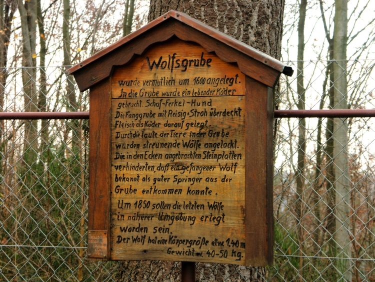 Datei:Schild-Wolfsgrube.jpg