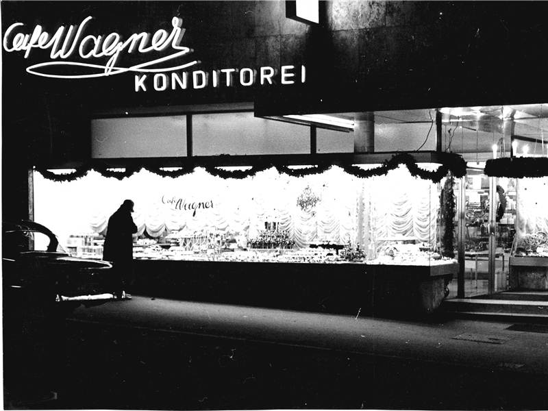 Datei:Café Wagner in der Bahnhofstraße in Pforzheim (a).jpg