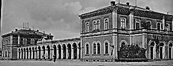 Datei:Pforzheim, Hauptbahnhof ca. 1920 (b).jpg