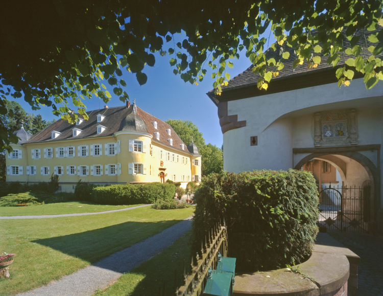 Datei:Königsbach Schloss.jpg