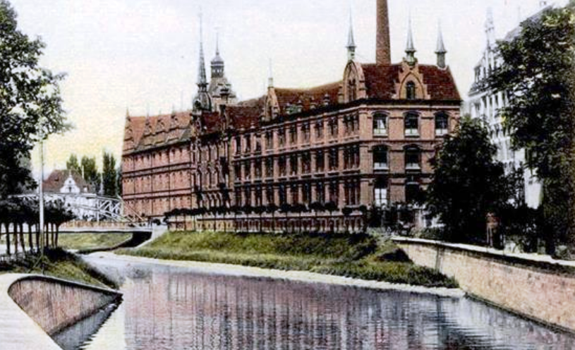 Datei:Doubléfabrik Fr. Kammerer, Goethestraße 2 in Pforzheim, erbaut 1895, Entwurf Ernst Maler (2).png