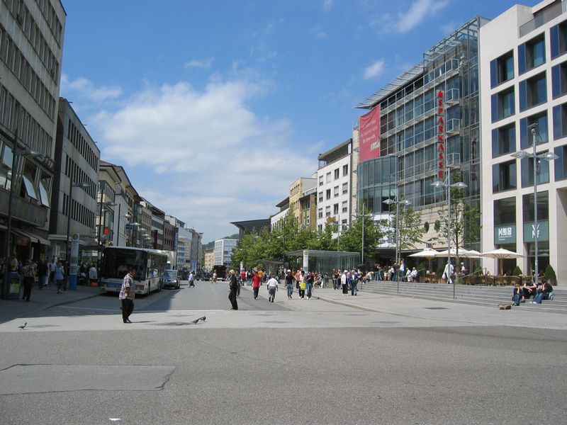 Datei:Leopoldplatz.jpg