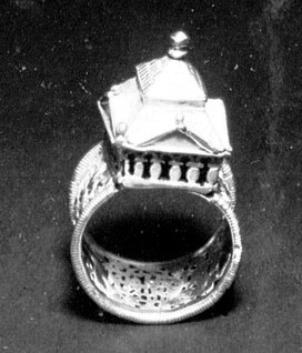 Datei:Jüdischer Hochzeitsring im Pforzheimer Schmuckmuseum (3).jpg