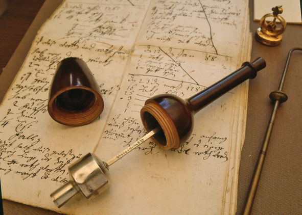 Datei:Oechslewaage Stadtmuseum .jpg