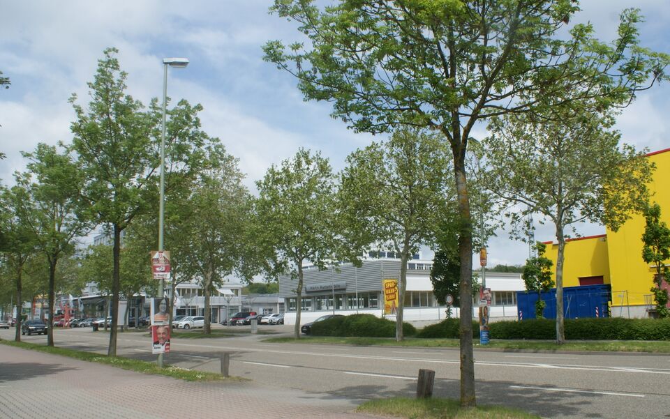 Datei:Karlsruher Straße zum Ende.JPG