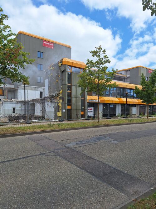 Datei:Abriss Klingel.jpg