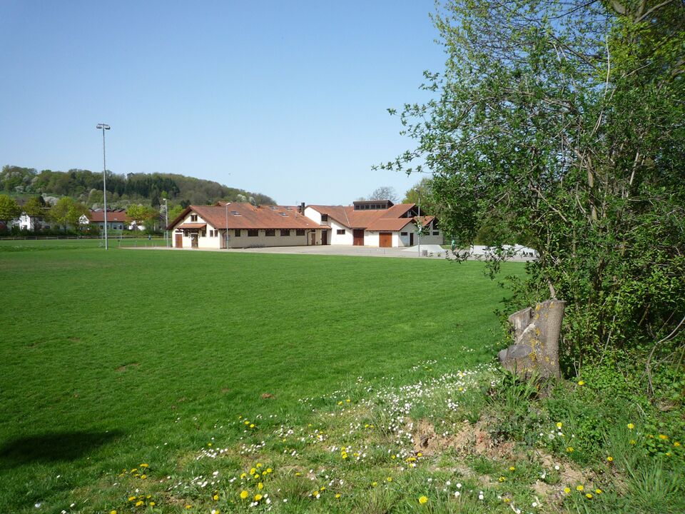 Datei:Koenigsbach-sportzentrum-ploetzer-2.jpg