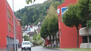 Straße mit Paekhaus.JPG