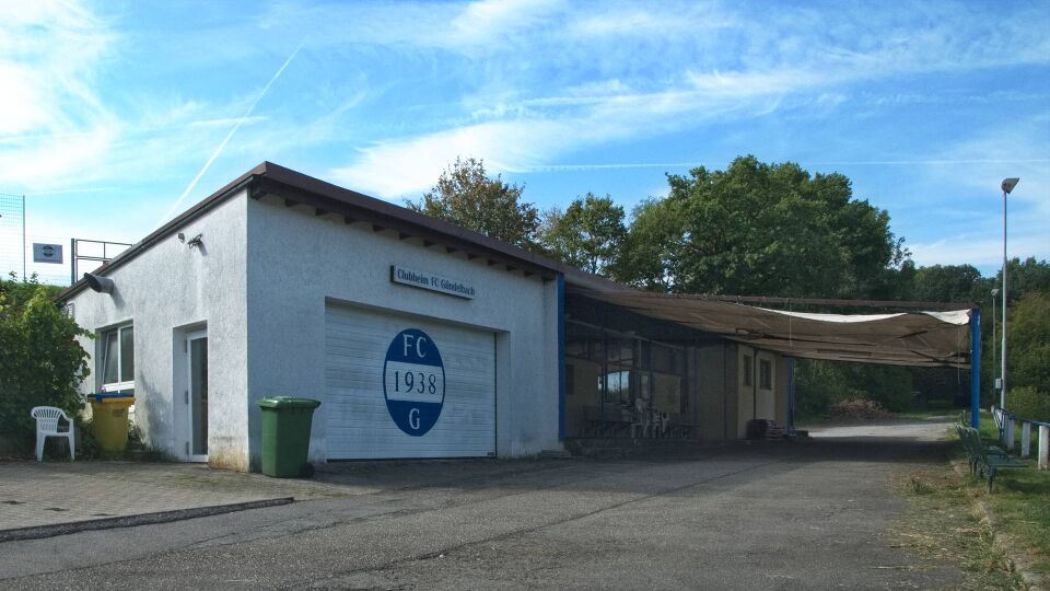 Datei:2026-09-11 Gündelbach Clubhaus Fussballclub.jpg