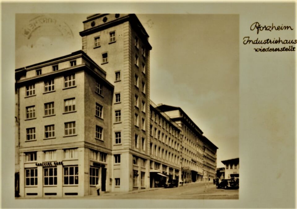 Datei:Industriehaus am östlichen Ende des Leopoldplatzes an der Westlichen Karl-Friedrich-Straße 56, Ecke Poststraße in Pforzheim.jpg