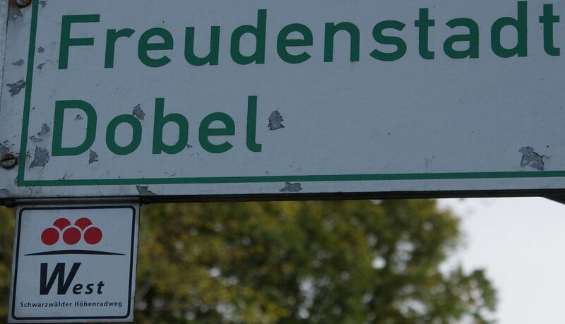 Datei:Schild Höhenradweg bei Schwann.jpg