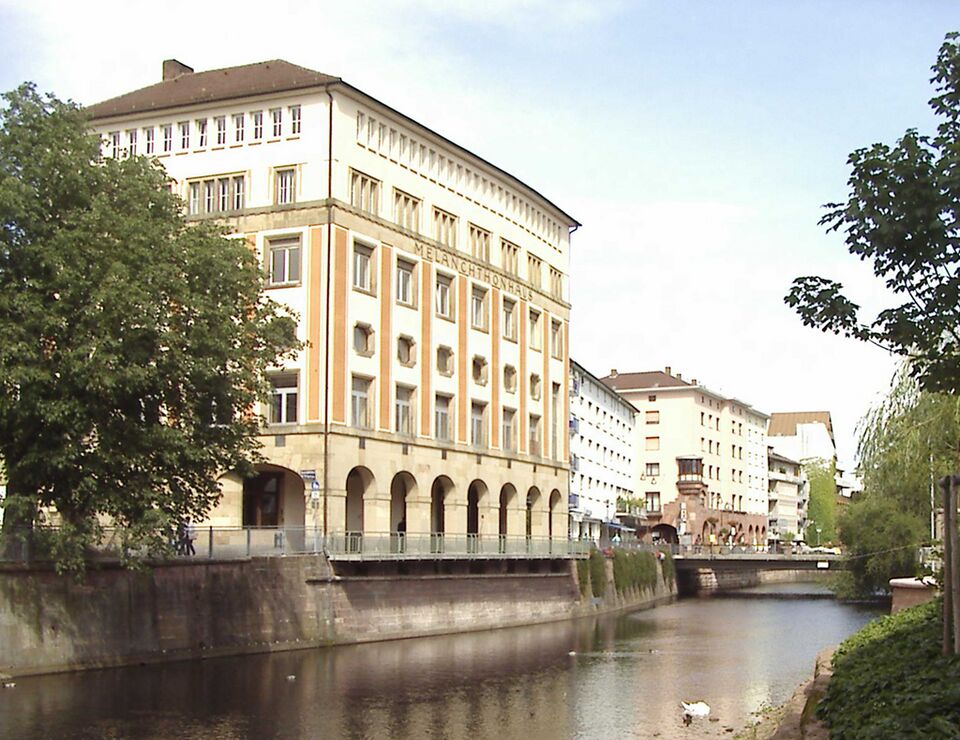 Datei:Melanchthonhaus mit Roßbrücke.jpg
