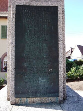 Gefallenendenkmal Langenalb 6.JPG