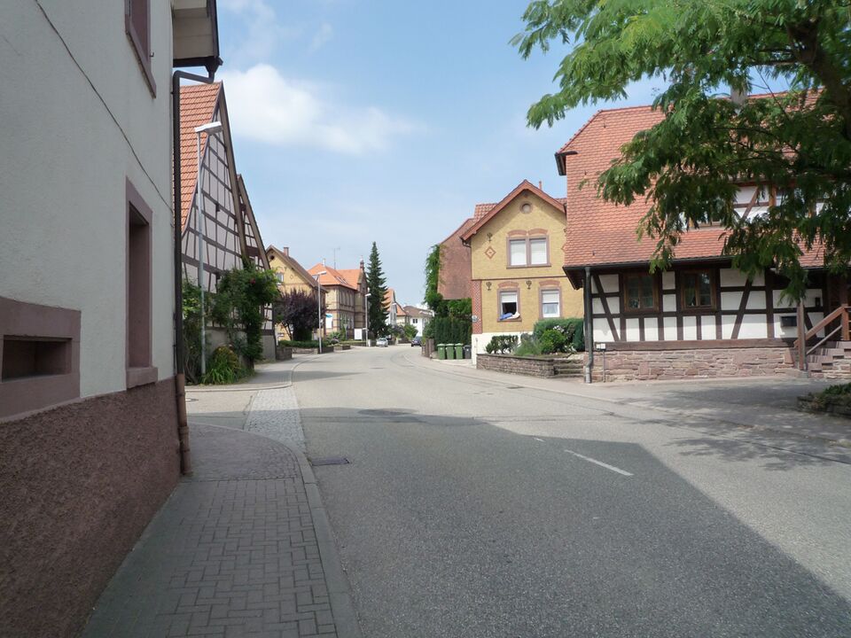 Datei:Elmendingen-Ettlinger-Strasse.jpg