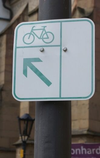 Radwegschild in Knittlingen.jpg