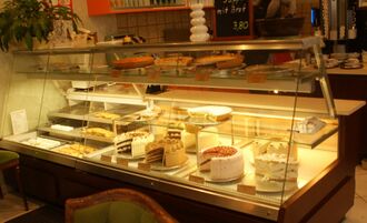 Kuchentheke Cafe Pr.jpg