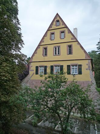Bad-Herrenalb-Kloster-Gebäude.jpg