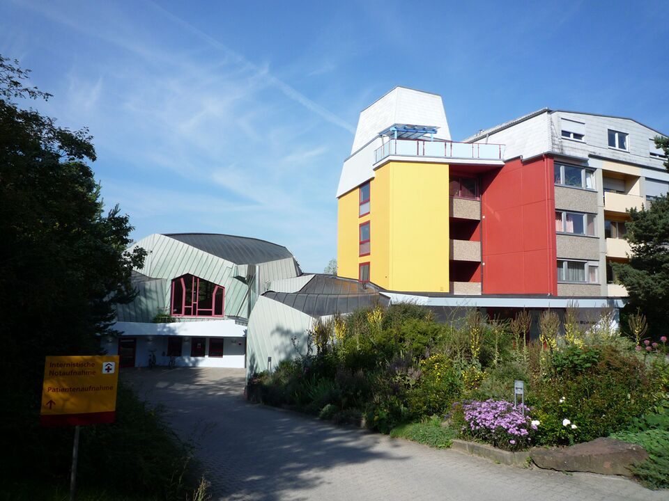 Datei:Oeschelbronn-Johanneshaus-Klinik.jpg