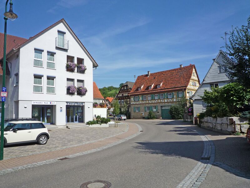 Datei:Grossglattbach-Vaihinger-Strasse-ev-Pfarramt.jpg