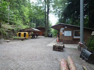 Neuenbürg-Frisch-Glueck-Kiosk.jpg