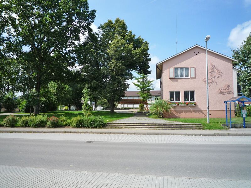 Datei:Althengstett-Schule-2.jpg