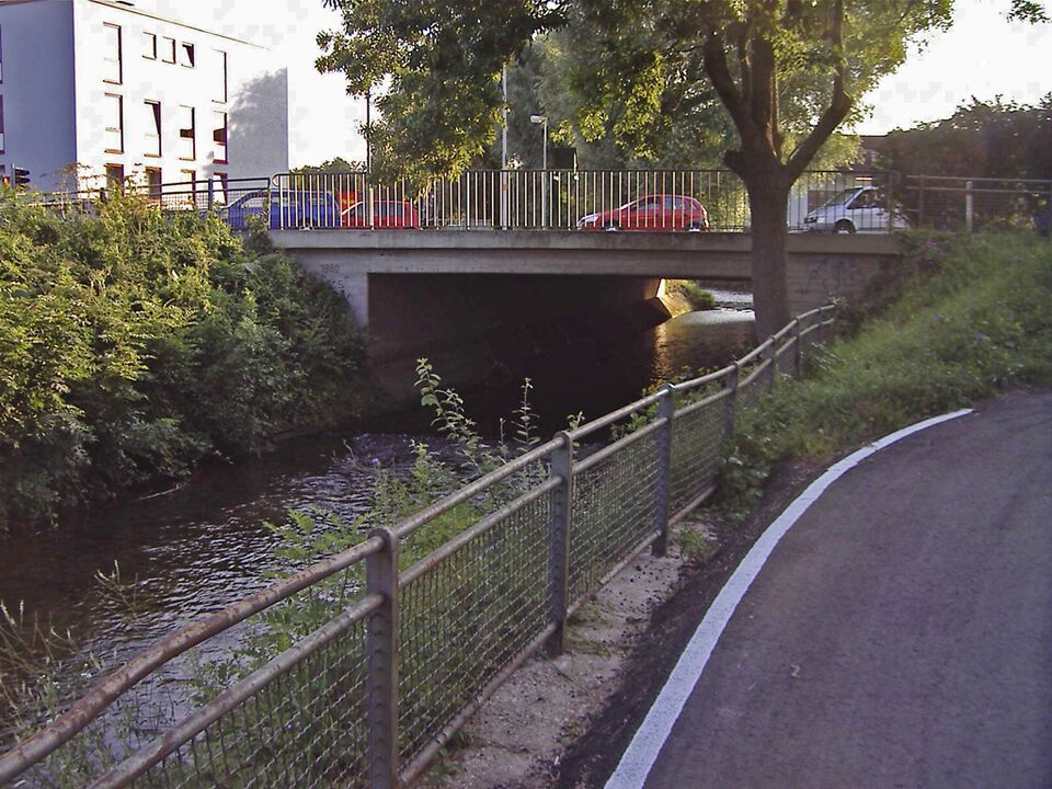 Datei:Bettelbrücke von Osten.jpg