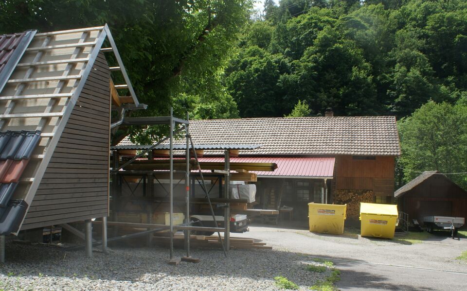 Datei:Hof der Zimmerei Bahnhofstraße.JPG