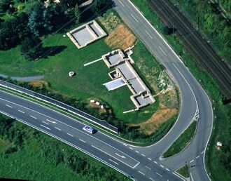 Enzberg Luftbild Gutshof.jpg