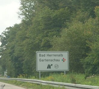 Hinweieisschild an Autobahn.JPG