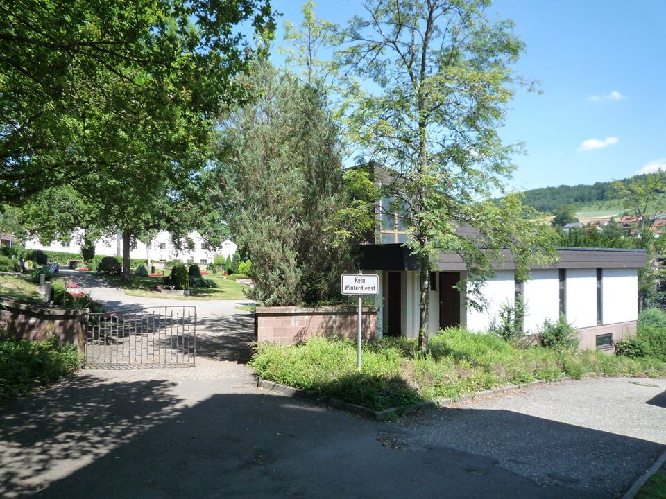 Datei:Rohrdorf-Friedhof.jpg