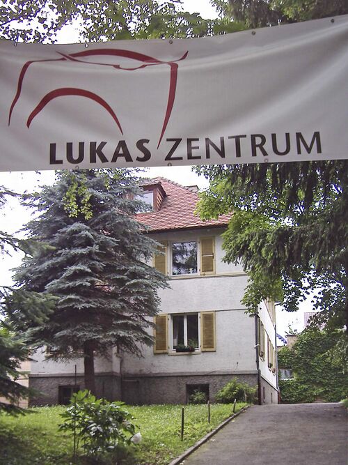 Datei:Lukas-Zentrum.jpg