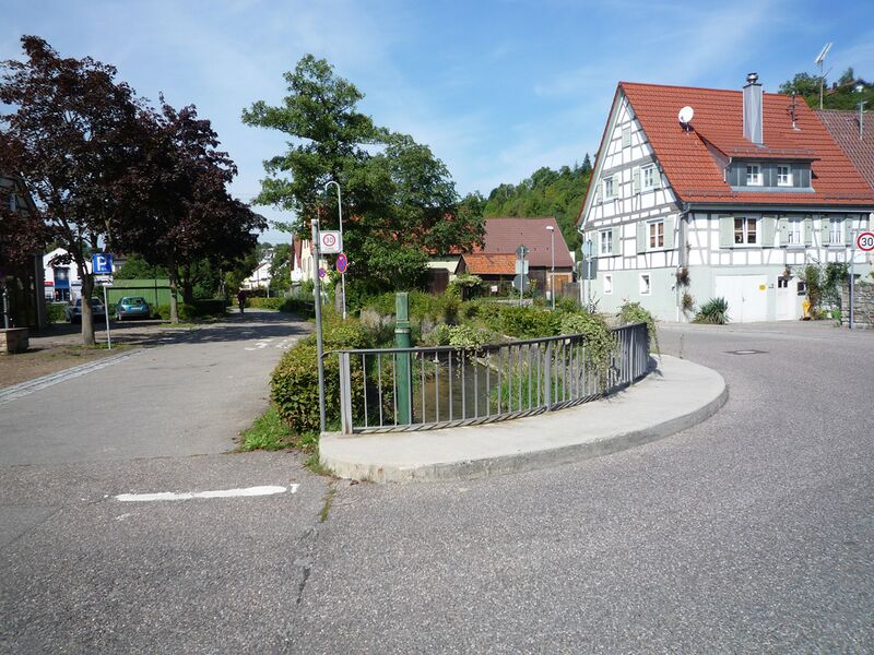 Datei:Aurich-Kreuzbach.jpg