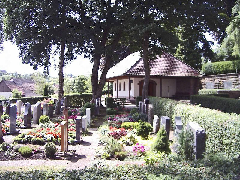 Datei:Egenhausen-Friedhof.jpg