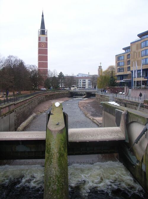 Datei:KraftwAuerbrWartung1.jpg