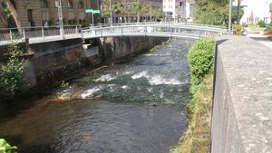 Fluss und Brücke.JPG