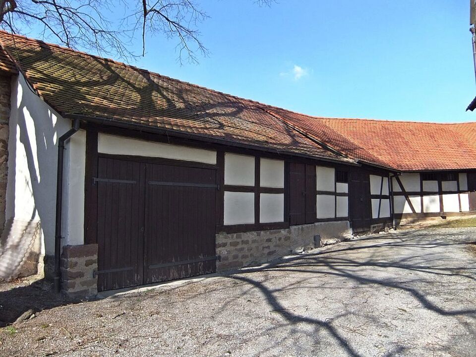 Datei:Kirchenburg Lienzingen 8.JPG