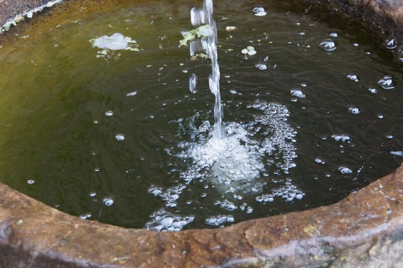Datei:GHV Schaf-Brunnen.jpg